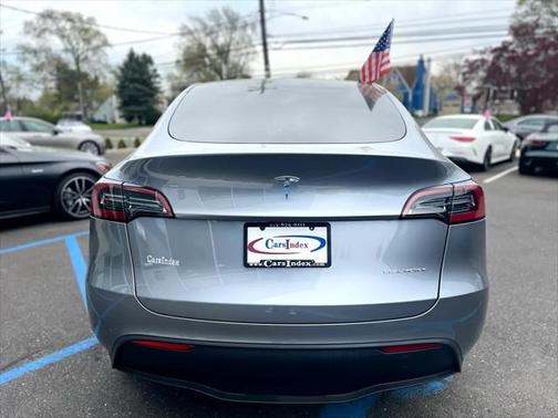 2024 Tesla Model Y Long Range Dual Motor All-Wheel Drive