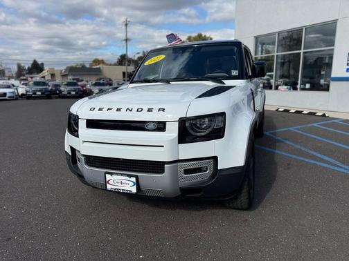 2022 Land Rover Defender 110 SE
