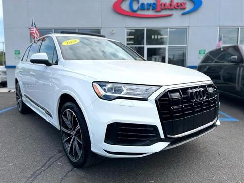 2022 Audi Q7 55 Premium Plus