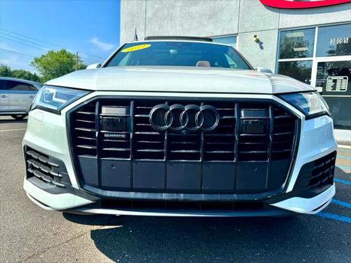 2022 Audi Q7 55 Premium Plus