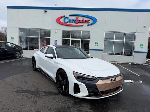 2022 Audi e-tron GT Premium Plus