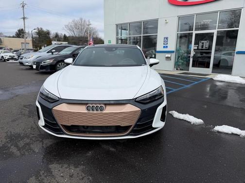 2022 Audi e-tron GT Premium Plus
