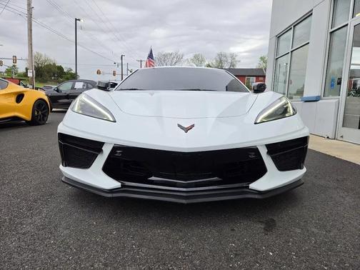 Arctic White 2022 Chevrolet Corvette Stingray w/3LT