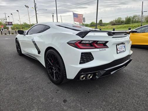 Arctic White 2022 Chevrolet Corvette Stingray w/3LT