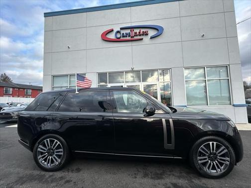 2023 Land Rover Range Rover P530 SE