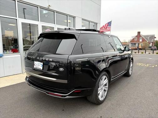 2023 Land Rover Range Rover P530 SE