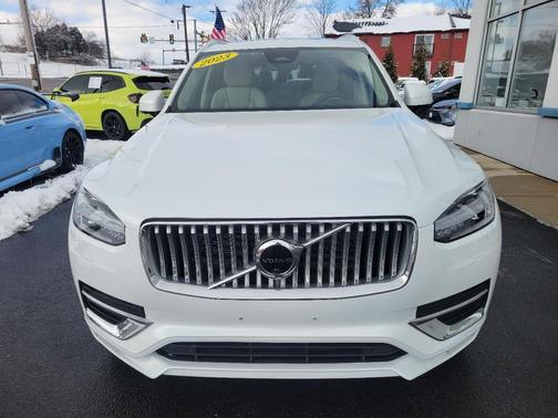 2023 Volvo XC90 B6 Plus 7-Seater