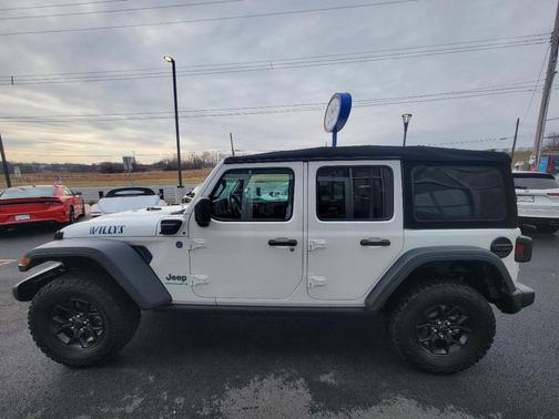 2024 Jeep Wrangler 4xe Willys