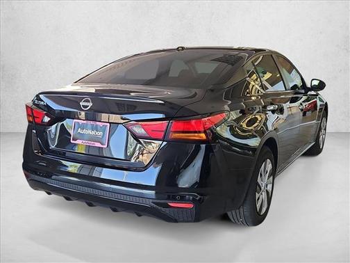 2025 Nissan Altima S FWD