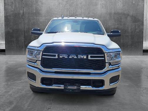 2022 RAM 3500 Tradesman Crew Cab 4x4 8' Box