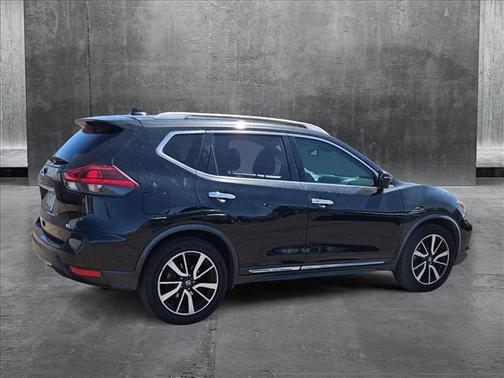 2018 Nissan Rogue SL