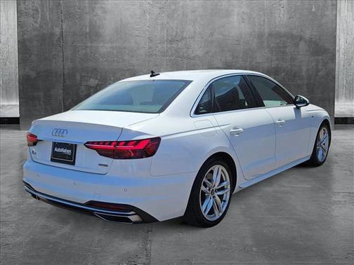 2023 Audi A4 45 S line Premium Plus