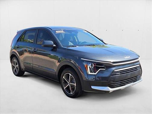 2024 Kia Niro LX