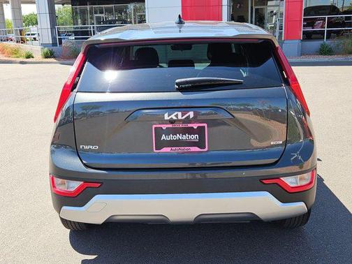 2024 Kia Niro LX