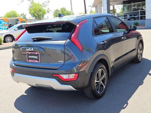 2024 Kia Niro LX