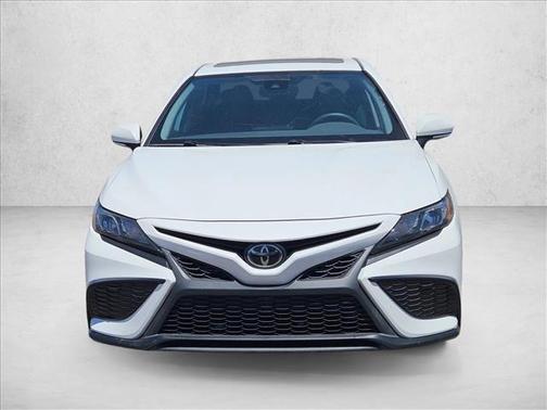 Super White 2021 Toyota Camry SE