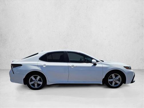 Super White 2021 Toyota Camry SE