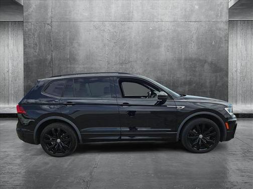 2021 Volkswagen Tiguan 2.0T SE R-Line Black