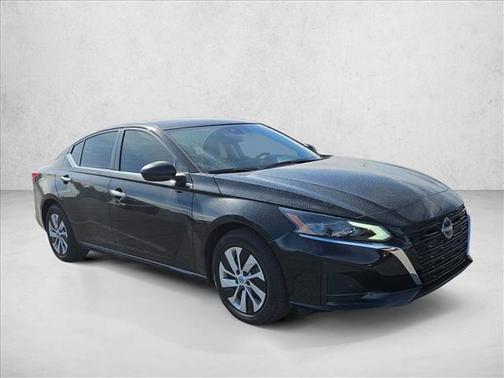 2025 Nissan Altima S FWD