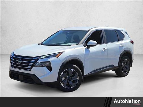 Everest White Pearl Tricoat 2026 Nissan Rogue SV