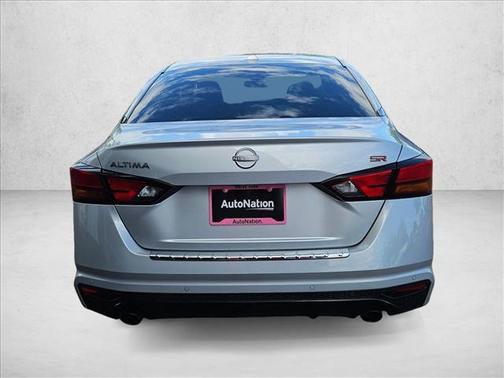 2023 Nissan Altima SR FWD