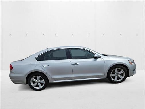 2014 Volkswagen Passat 1.8T Auto SE