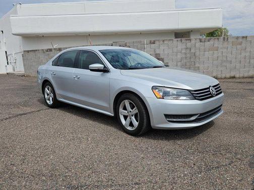2014 Volkswagen Passat 1.8T Auto SE