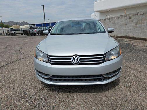 2014 Volkswagen Passat 1.8T Auto SE