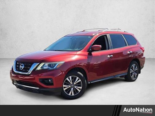 2017 Nissan Pathfinder SV