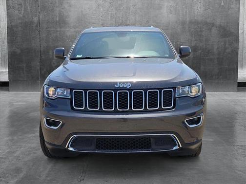 2019 Jeep Grand Cherokee Laredo