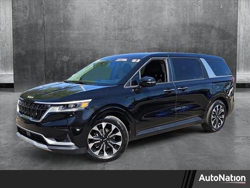 2023 Kia Carnival EX