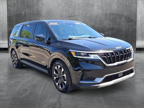 2023 Kia Carnival EX