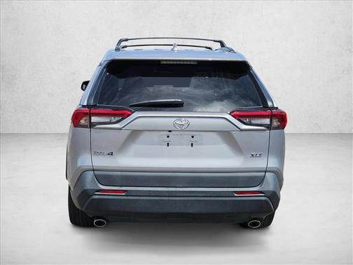 Silver Sky Metallic 2019 Toyota RAV4 XLE