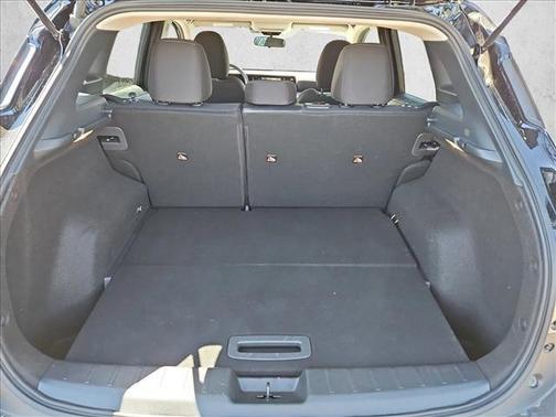 Super Black 2025 Nissan Kicks SV