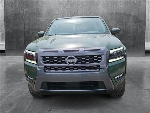 2025 Nissan Frontier SL