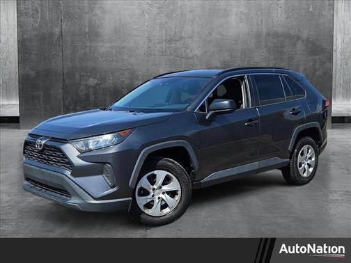 2020 Toyota RAV4 LE