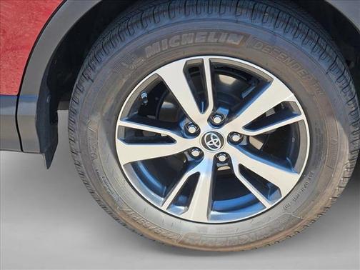 Ruby Flare Pearl 2018 Toyota RAV4 XLE