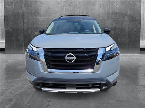 2025 Nissan Pathfinder Platinum 4WD