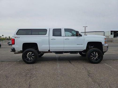 Summit White 2019 Chevrolet Silverado 2500 LT