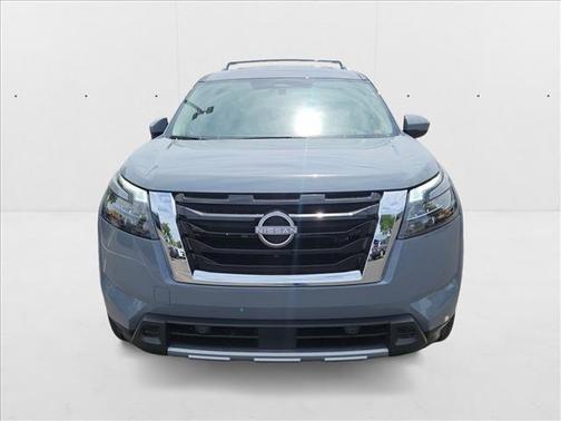2025 Nissan Pathfinder Platinum FWD