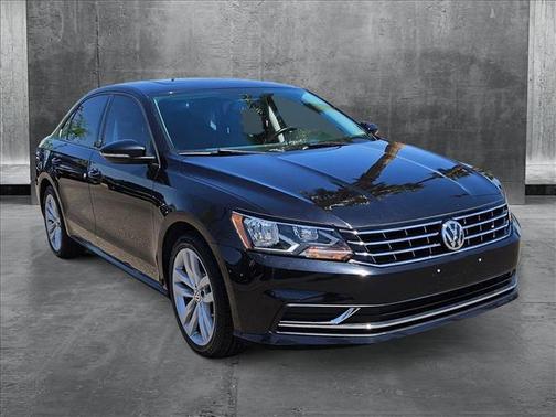 2019 Volkswagen Passat 2.0T Wolfsburg Edition