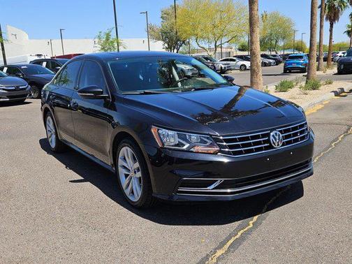 2019 Volkswagen Passat 2.0T Wolfsburg Edition
