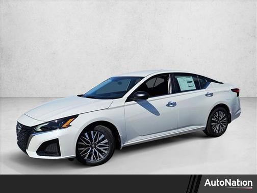 2025 Nissan Altima SV FWD