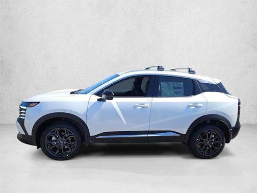 Aspen White Tricoat 2026 Nissan Kicks SR