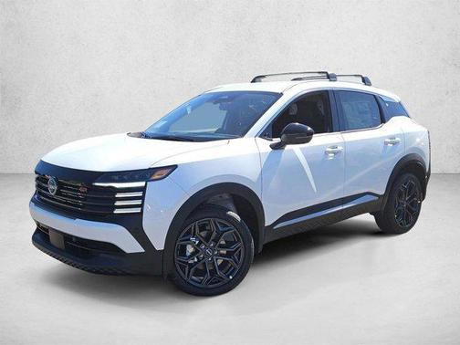 Aspen White Tricoat 2026 Nissan Kicks SR