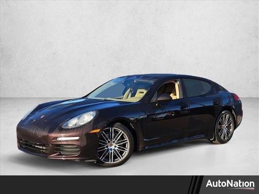 2016 Porsche Panamera Edition