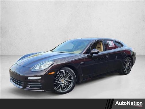 2016 Porsche Panamera Edition