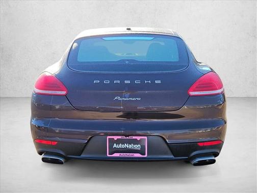 2016 Porsche Panamera Edition