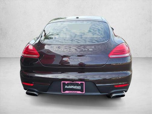 2016 Porsche Panamera Edition