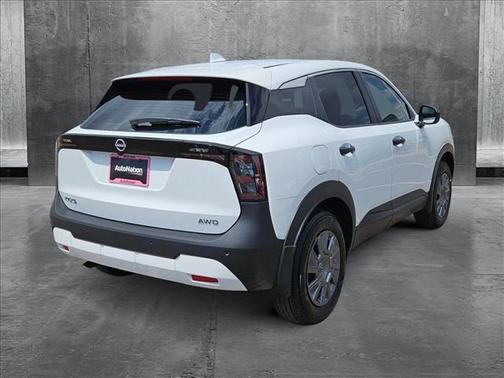 2025 Nissan Kicks S